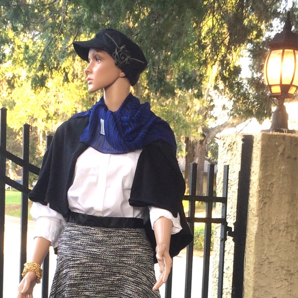 Vintage YSL Silk Scarf - Picture 4 of 5